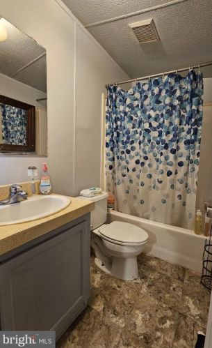 506 Cedar Ln, Smithville PA  17560-9704 exterior