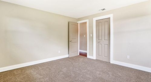 107 Tropic Ct, Fort Pierce FL  34946-1257 exterior