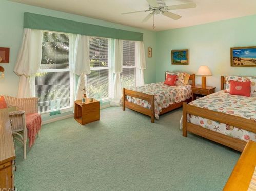 2309 Kings Lk Blvd, Naples FL  34112-5306 exterior