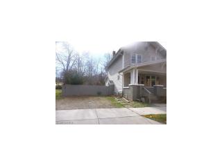 808 Gomber Ave, Cambridge, OH 43725-1820