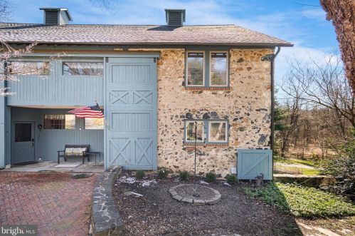 222 Longspur Dr, Wilmington DE  19808-4363 exterior