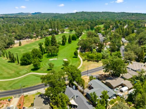 18829 Lake Forest Dr, Lake Wildwood, CA 95946-9460