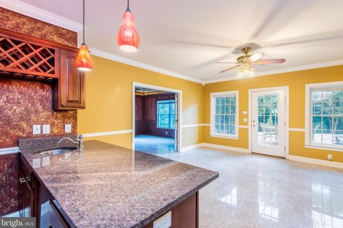 17 Westwind Dr, Lemoyne PA  17043-1233 exterior