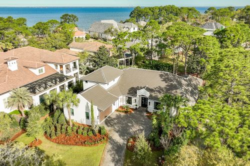 3202 Bay Estates Dr, Destin, FL 32550-4899