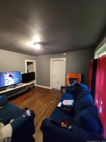 120 Herkimer St, Bridgeport CT 06604-1937 exterior