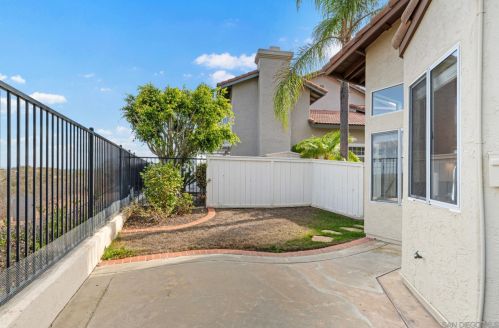 11278 Caminito Aclara, San Diego CA  92126-6101 exterior