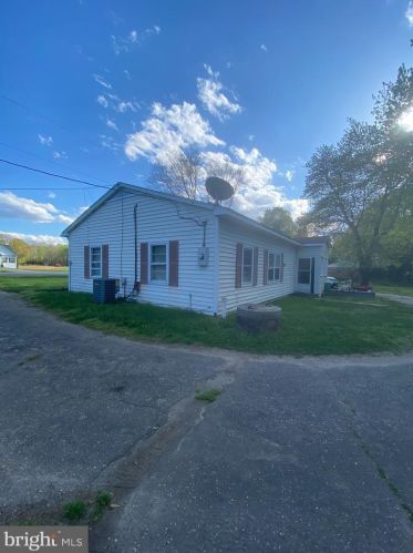 13265 Jersey Rd, Owens VA  22485-3136 exterior