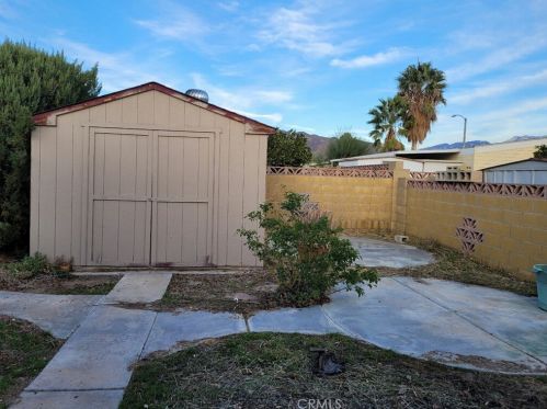 253 Palomar Ave, San Jacinto CA  92582-3133 exterior