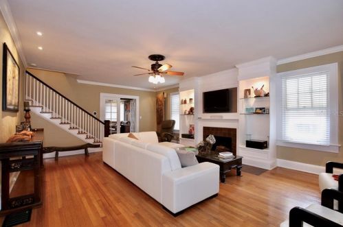 738 Edgewater Dr, Orlando FL 32804-6890 exterior