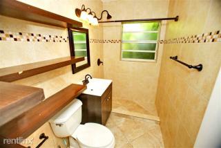 2220 Pineridge Ct, Delray Beach FL  33444-4235 exterior