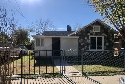 1365 Poplar St, San Bernardino, CA 92410-2239