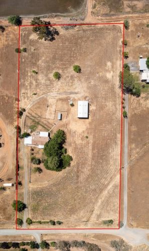 155 Moms Ln, Oroville, CA 95965-8102