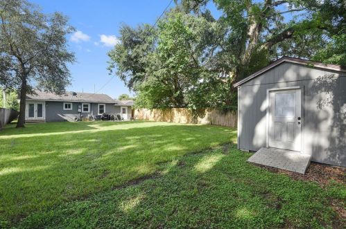 1613 Crystal Lake Ave, Orlando FL  32806-4823 exterior