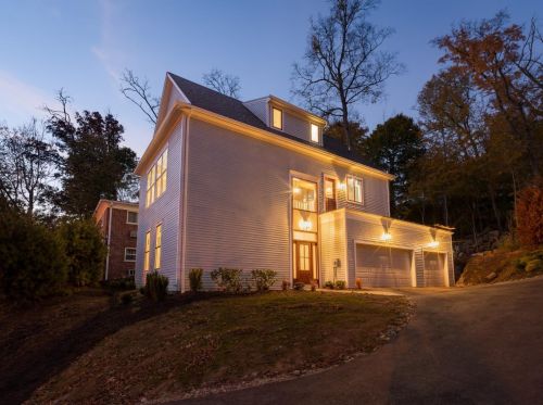 6654 Corbly Rd, Cincinnati, OH 45230-1481