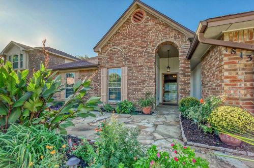 1813 Hamilton Dr, Lewisville, TX 75028-4515
