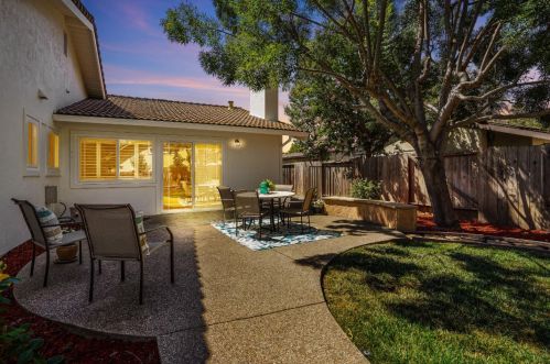 1068 Lehigh Valley Cir, Danville CA  94526-4926 exterior