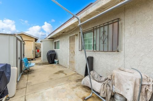 548 Tiajuana St, San Bernardino CA  92411-2528 exterior