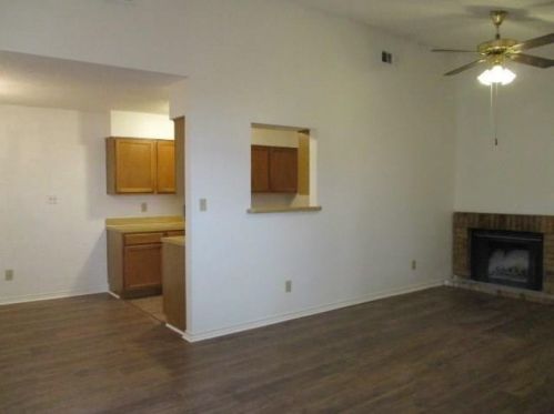 6494 Argo St, Dallas, TX 75214-1660