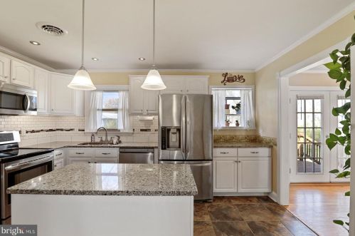 24 Clendaniel Dr, Dover DE  19904-9628 exterior