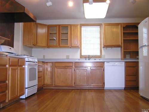 344 Washington Ave, Ukiah CA  95482-6323 exterior