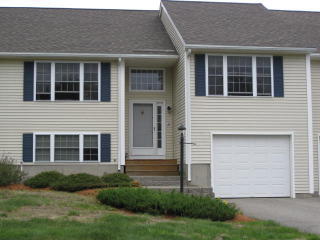 26 Susans Way, Fremont, NH 03044-3047