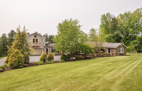 426 Thomas Rd, Canonsburg, PA 15317-2835