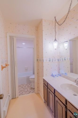 3402 Outer Dr, Hibbing MN 55746-2659 exterior