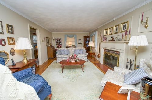 34 Wheeler Ave, Salem NH  03079-3490 exterior