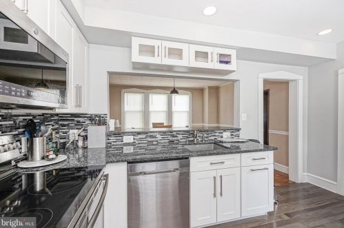 2402 Lexington Ave, Camden NJ  08110-1942 exterior