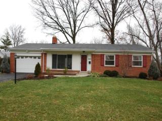 9833 Tollgate Ln, Cincinnati, OH 45242-6416
