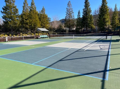 2415 Muirfield Way, Gilroy CA  95020-3065 exterior