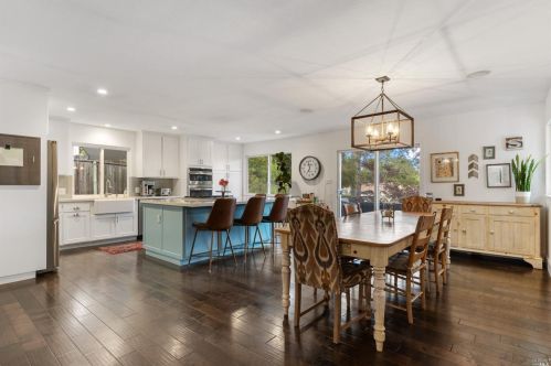 5972 San Aleso Ct, Santa Rosa CA  95409-3937 exterior