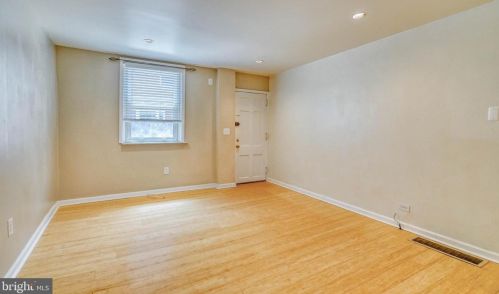 715 Manton St, Philadelphia PA  19147-5117 exterior