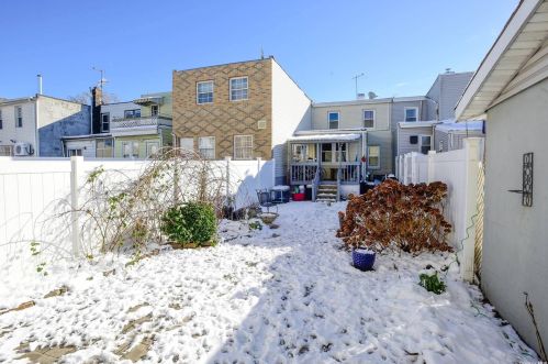 85-03 97th Ave, Jamaica, NY 11416-1023