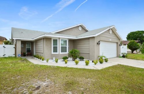 13130 Los Angeles Woods Ln, Orlando, FL 32824-9360