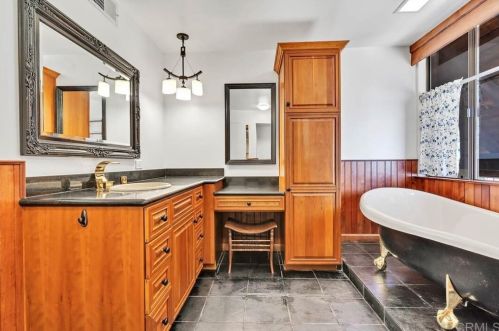 7949 Pasadena Ave, La Mesa CA  91941-7878 exterior