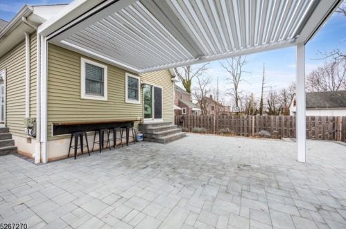49 Pennsylvania Ave, Flemington NJ  08822-1223 exterior