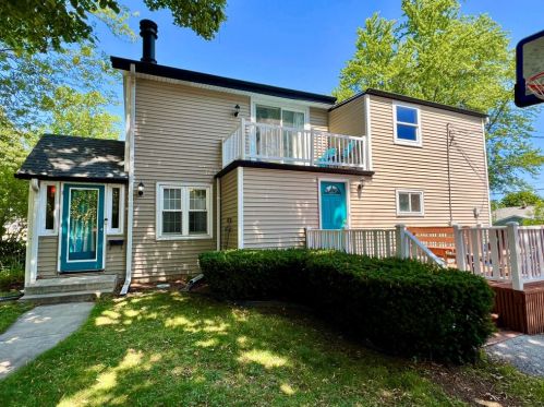 3658 89, Milwaukee WI 53228-1533 exterior