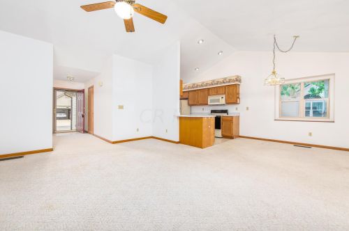 442 Woodside Pl, Bellefontaine, OH 43311-1597