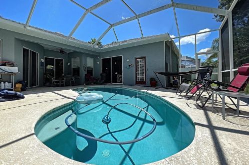 25001 Bandana Ct, Land O Lakes, FL 34639-9568