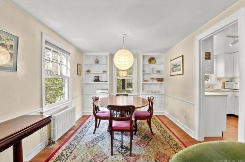 26 Un Ave, Norwalk CT 06851-3733 exterior