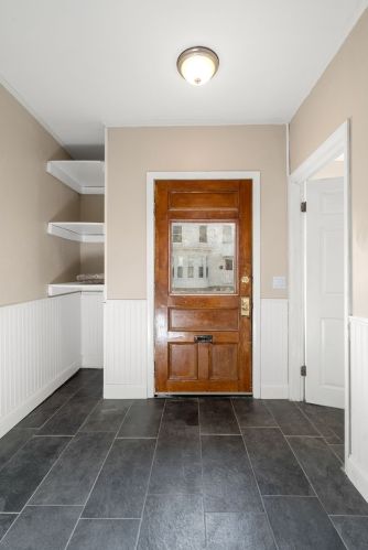 27 Prescott St, Nashua NH 03064-2581 exterior