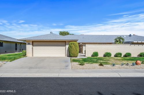12922 Maplewood Dr, Sun City, AZ 85375-4853