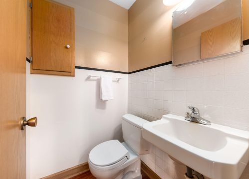 4144 Menomonee Riv Pkwy, Milwaukee WI 53222-1135 exterior