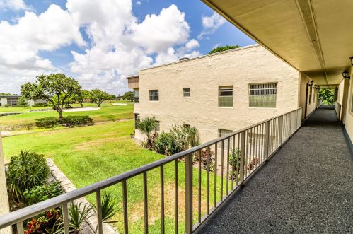 510 Flanders K, Delray Beach FL  33484-5319 exterior