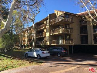 3481 Stancrest Dr, Glendale CA 91208-1353 exterior