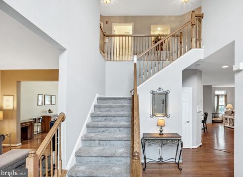 26 Kristen Ln, West Deptford NJ  08051-1672 exterior