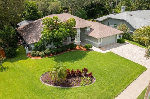 2814 Country Woods Ln, Palm Harbor, FL 34683-6415