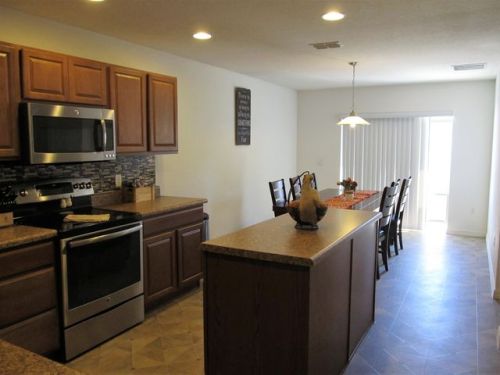 13302 Kent Bradley St, Dade City, FL 33525-5238
