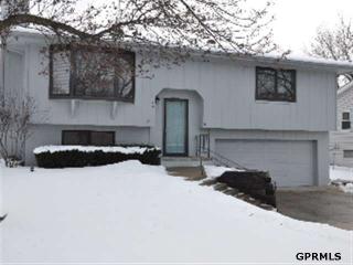 4911 Robin Dr, Omaha NE  68138-7456 exterior